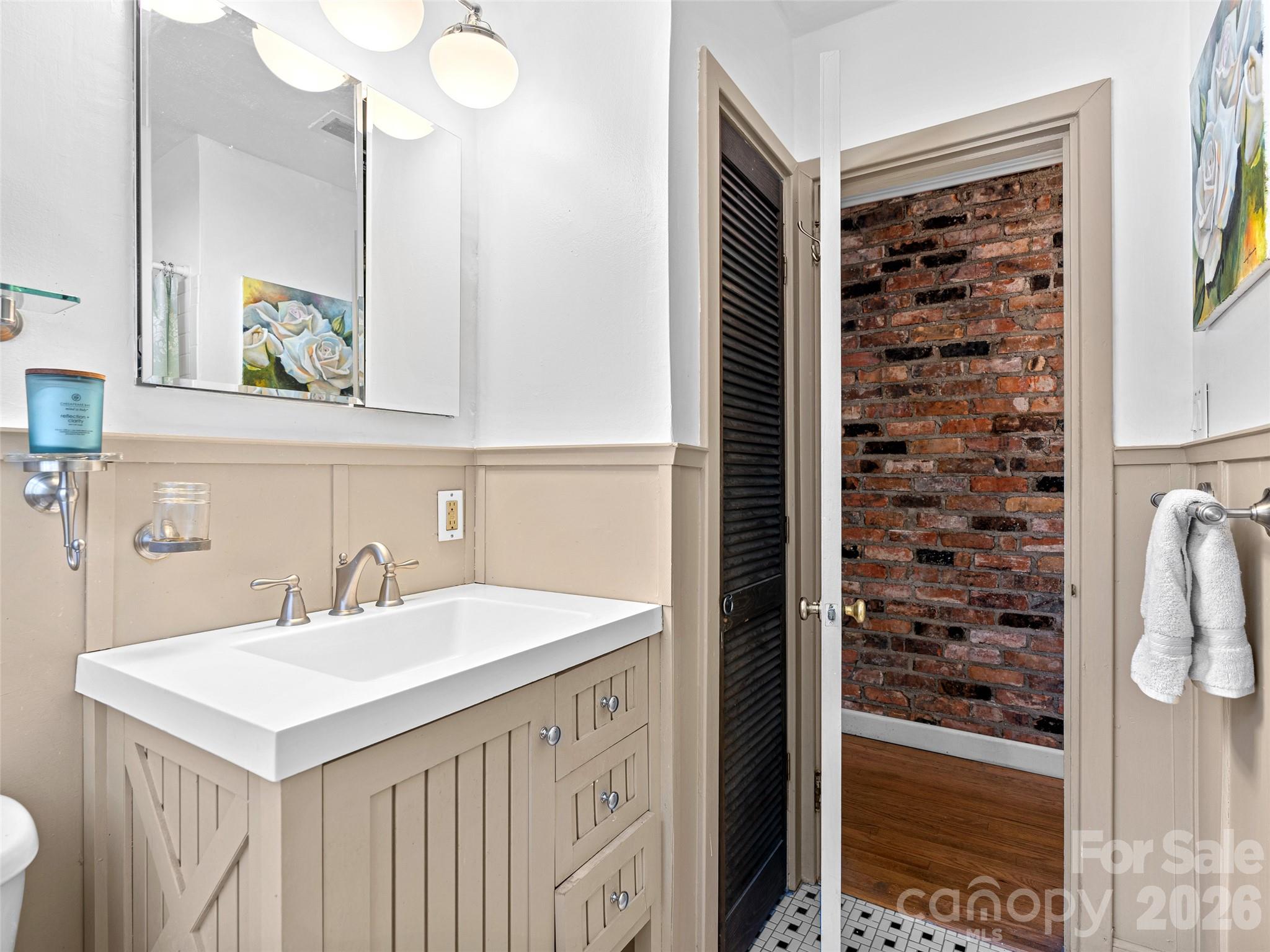 Haw Creek - Residential