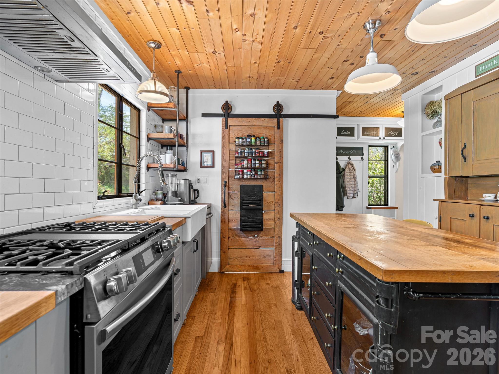Haw Creek - Residential