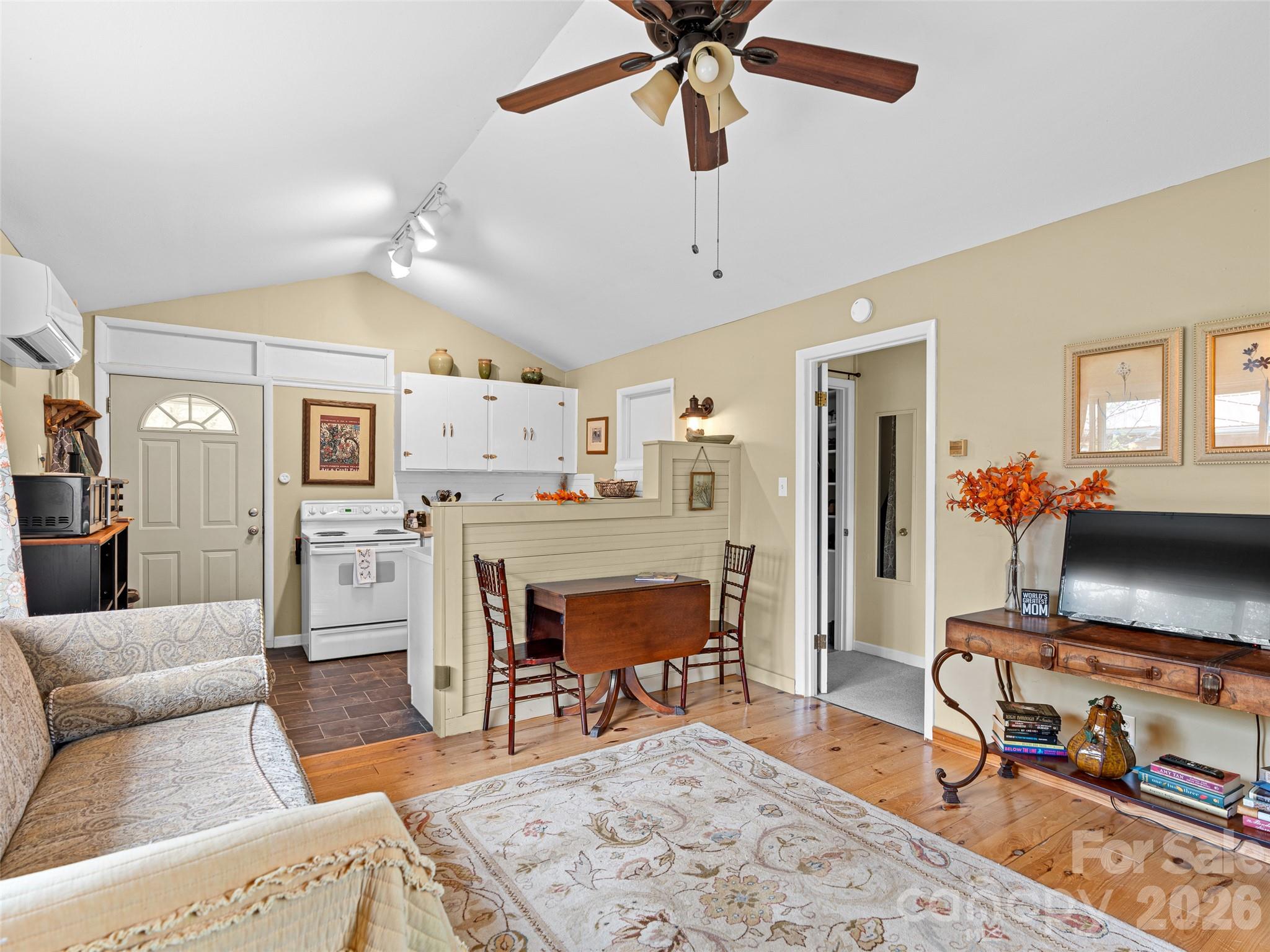 Haw Creek - Residential