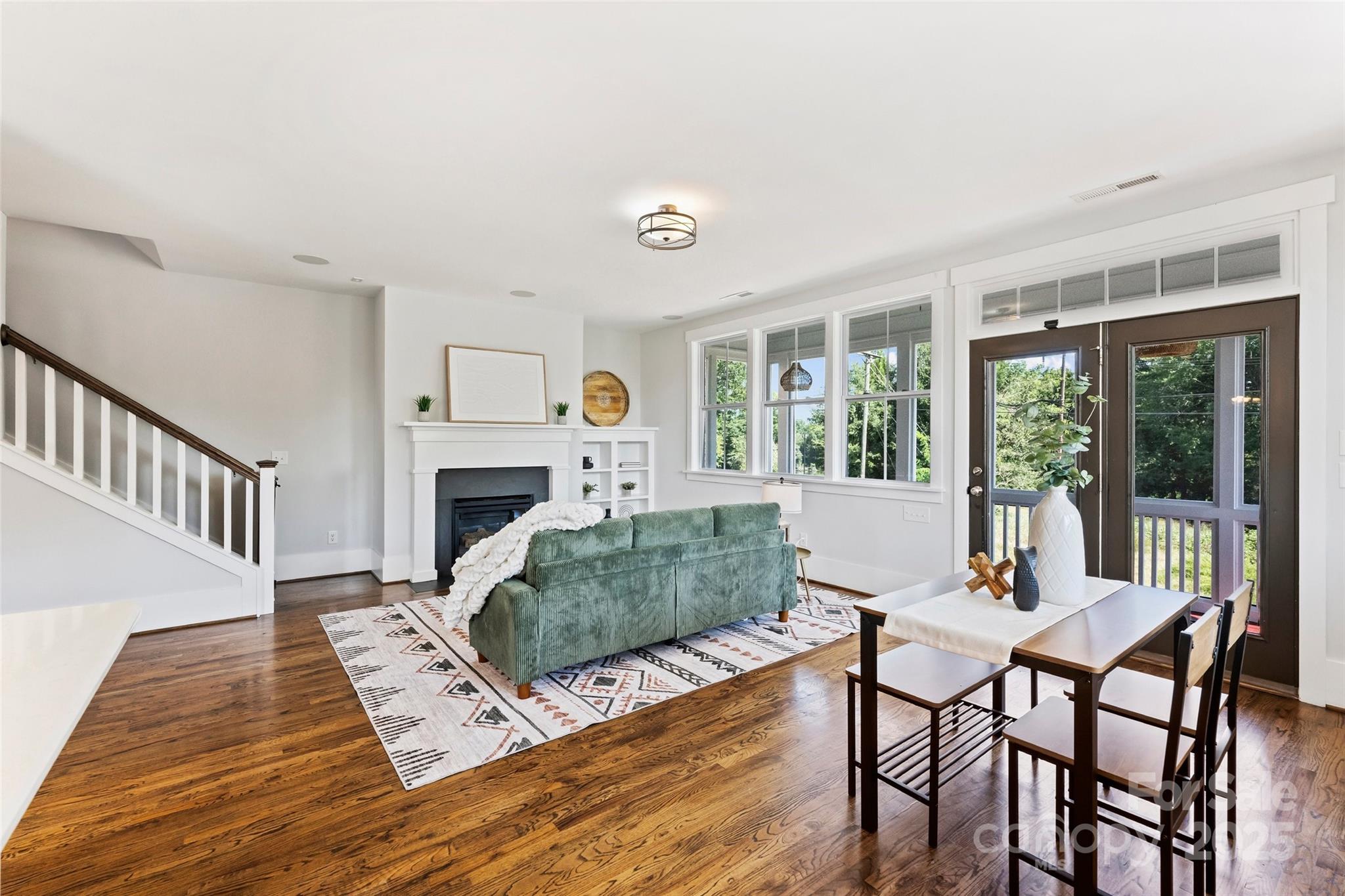 Riverwalk - Residential