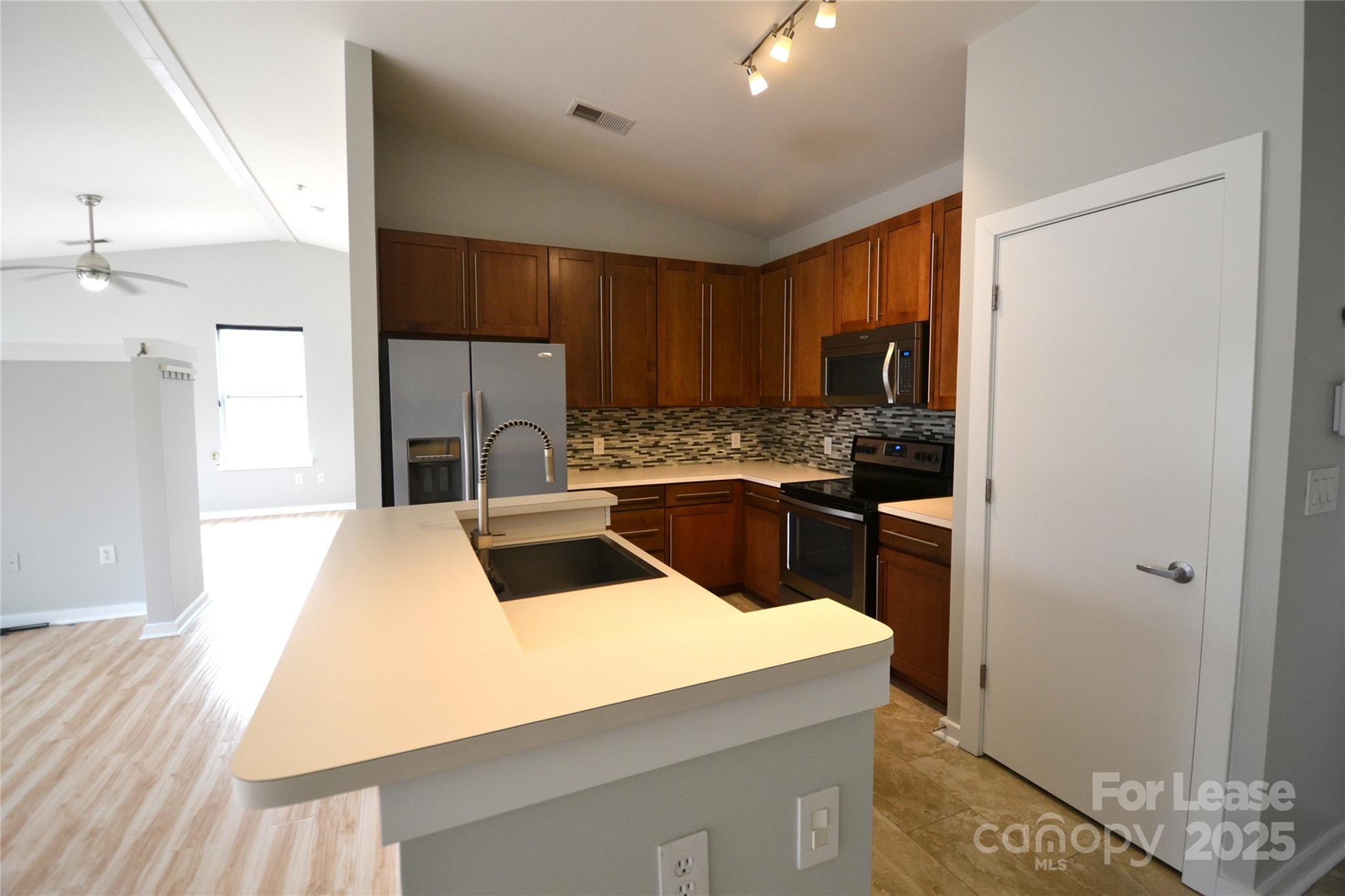 NoDa18 - Residential Lease