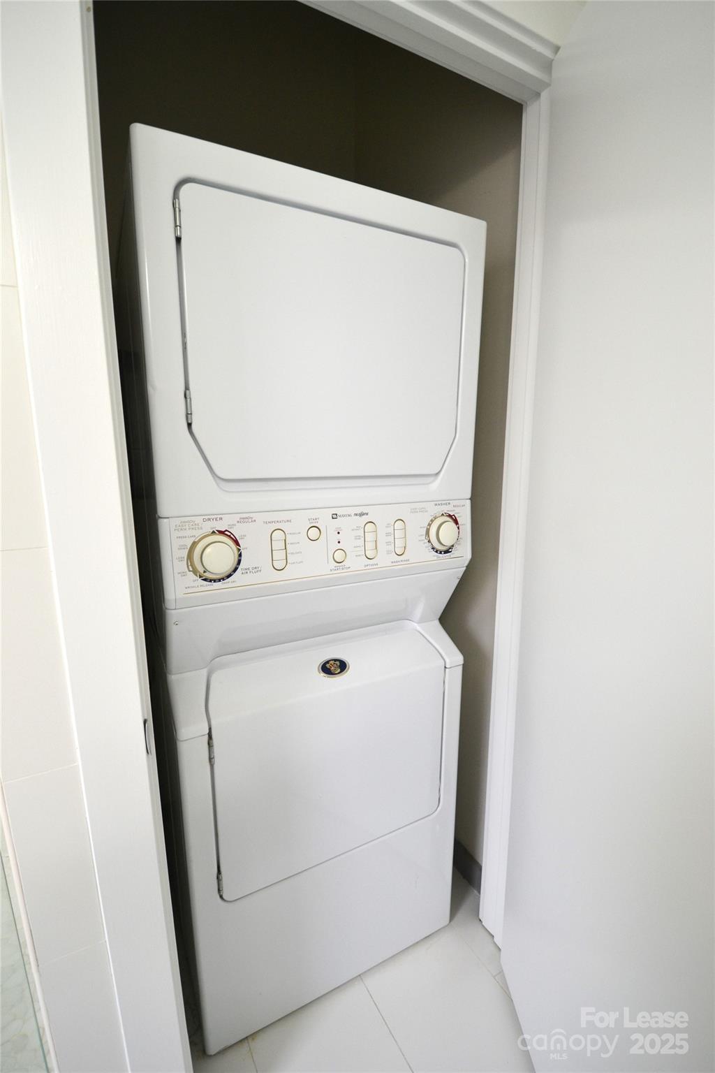 NoDa18 - Residential Lease