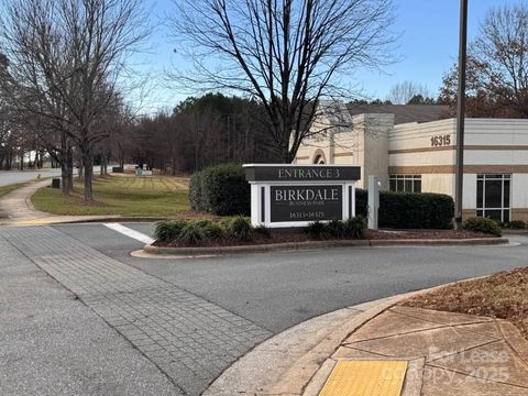 Photo of 16315 Northcross Drive, Huntersville, NC 28078 (MLS # 4331005)