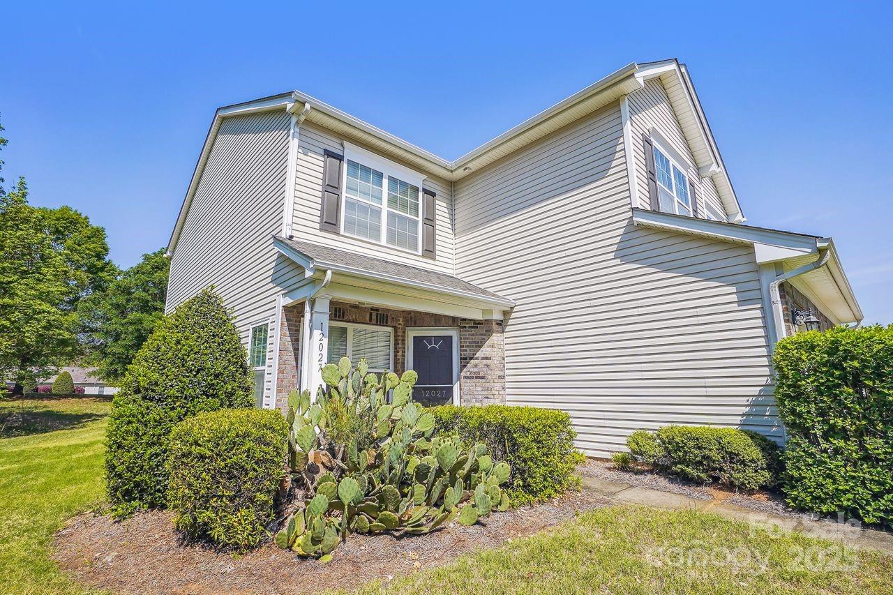 12027 Stratfield Place Circle