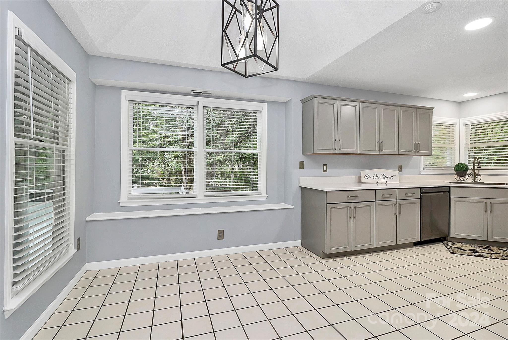 Tega Cay - Residential