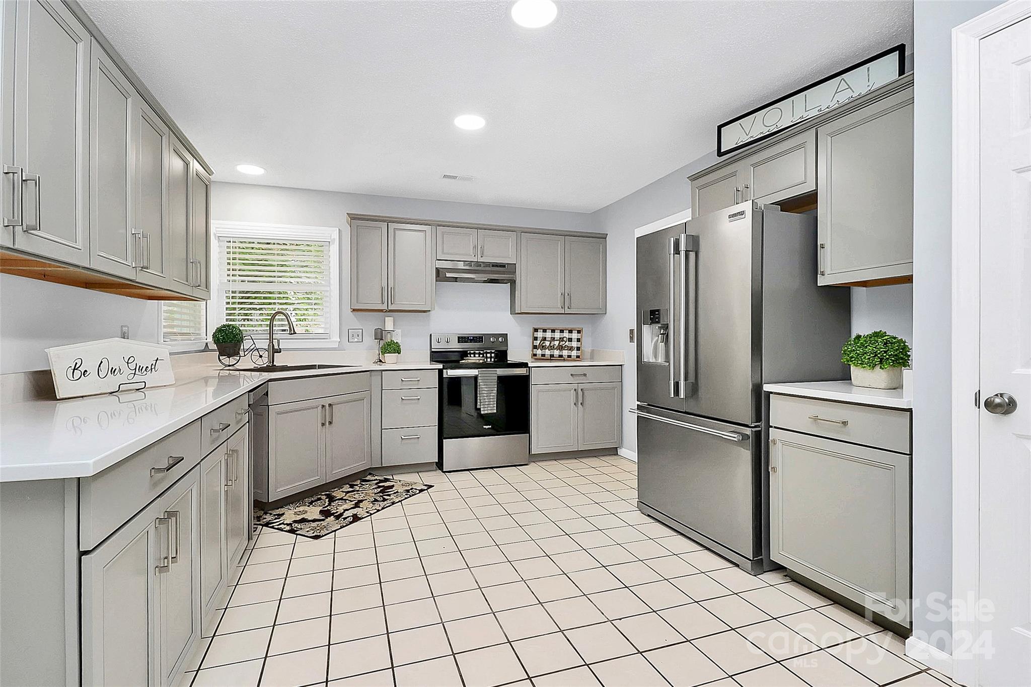 Tega Cay - Residential