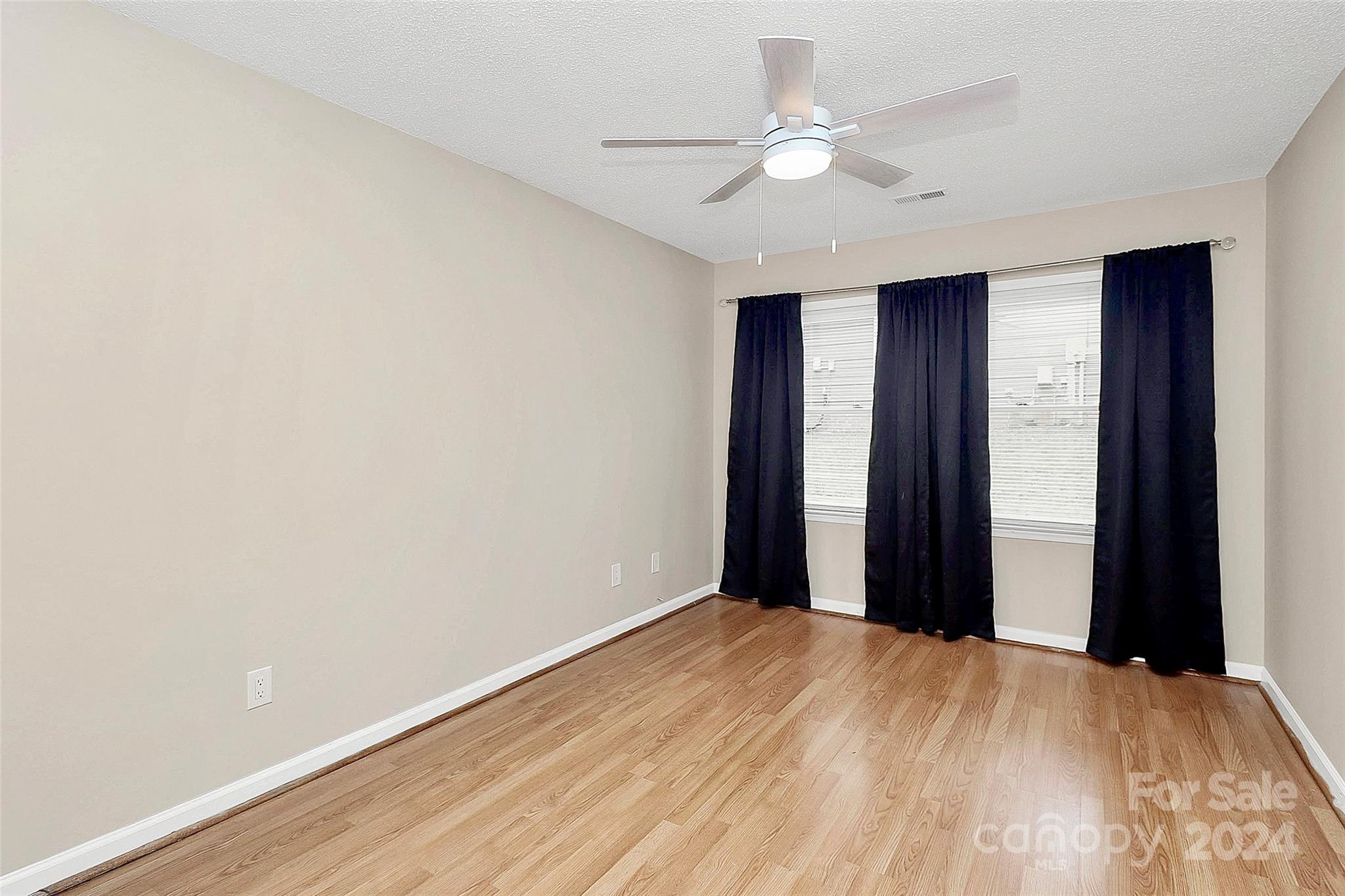 Tega Cay - Residential