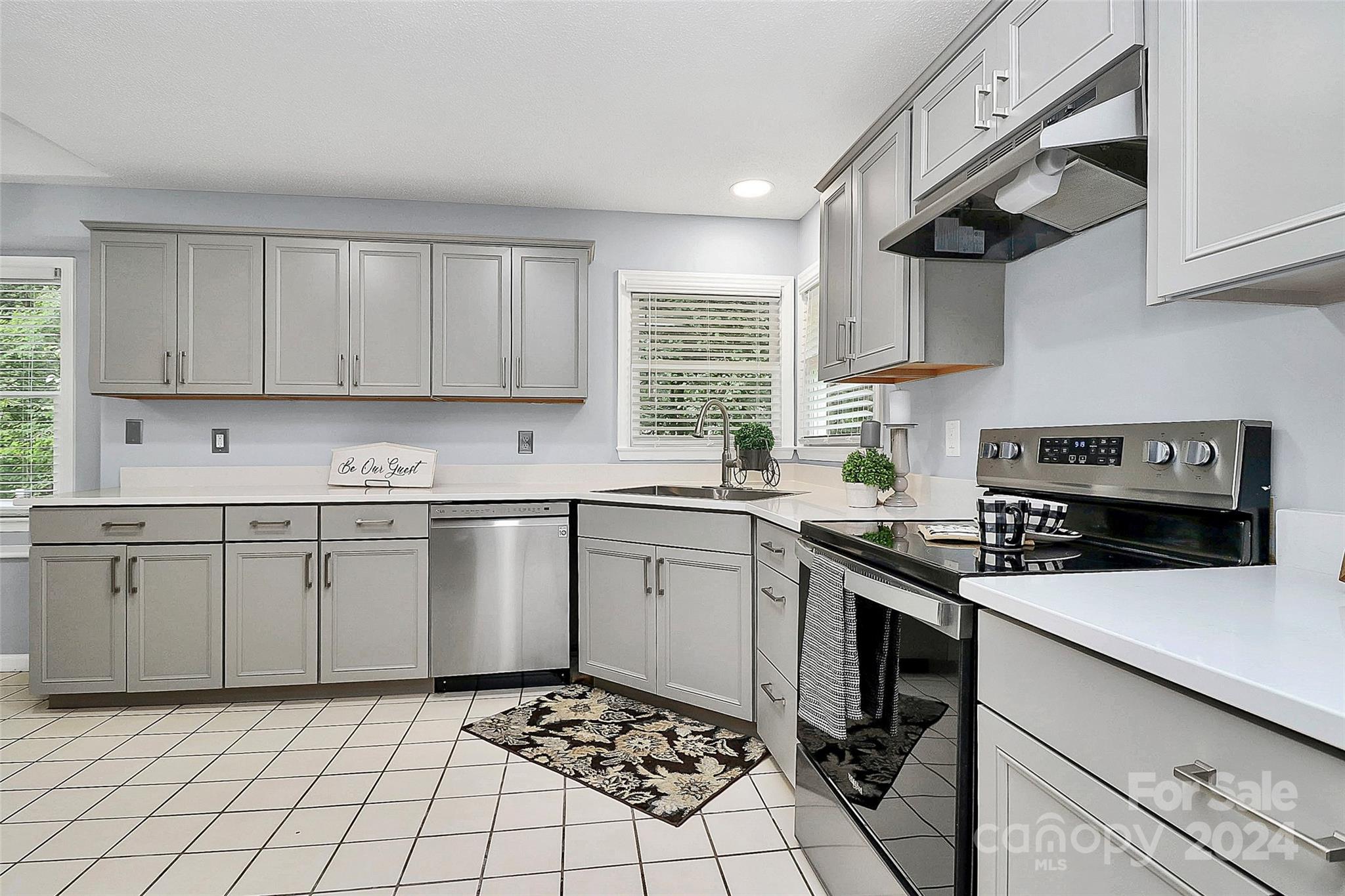 Tega Cay - Residential