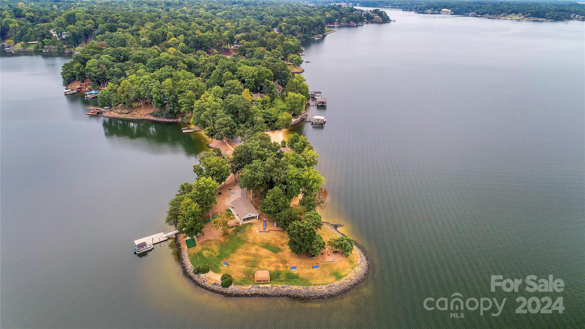 Tega Cay - Residential