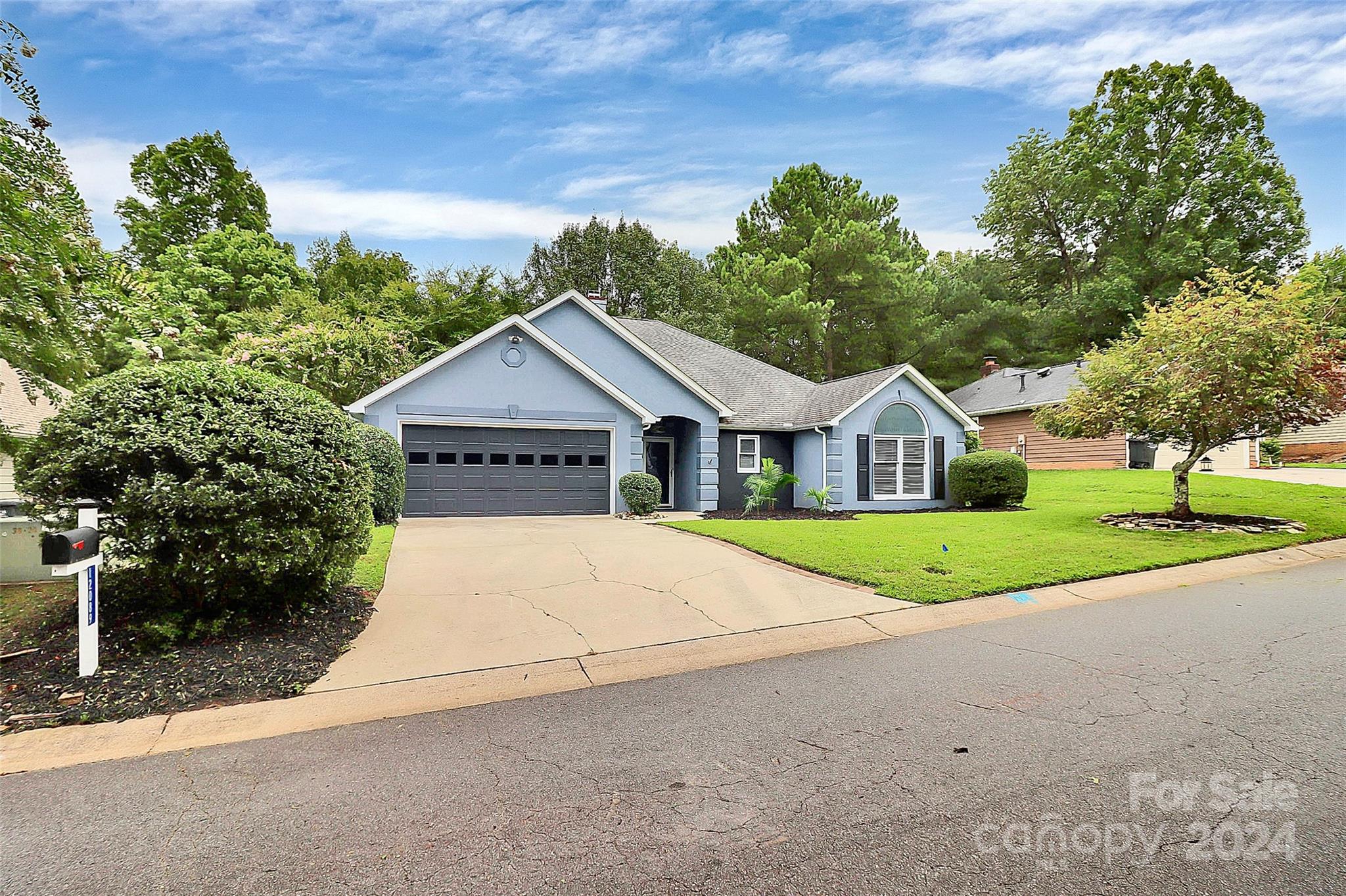 Tega Cay - Residential