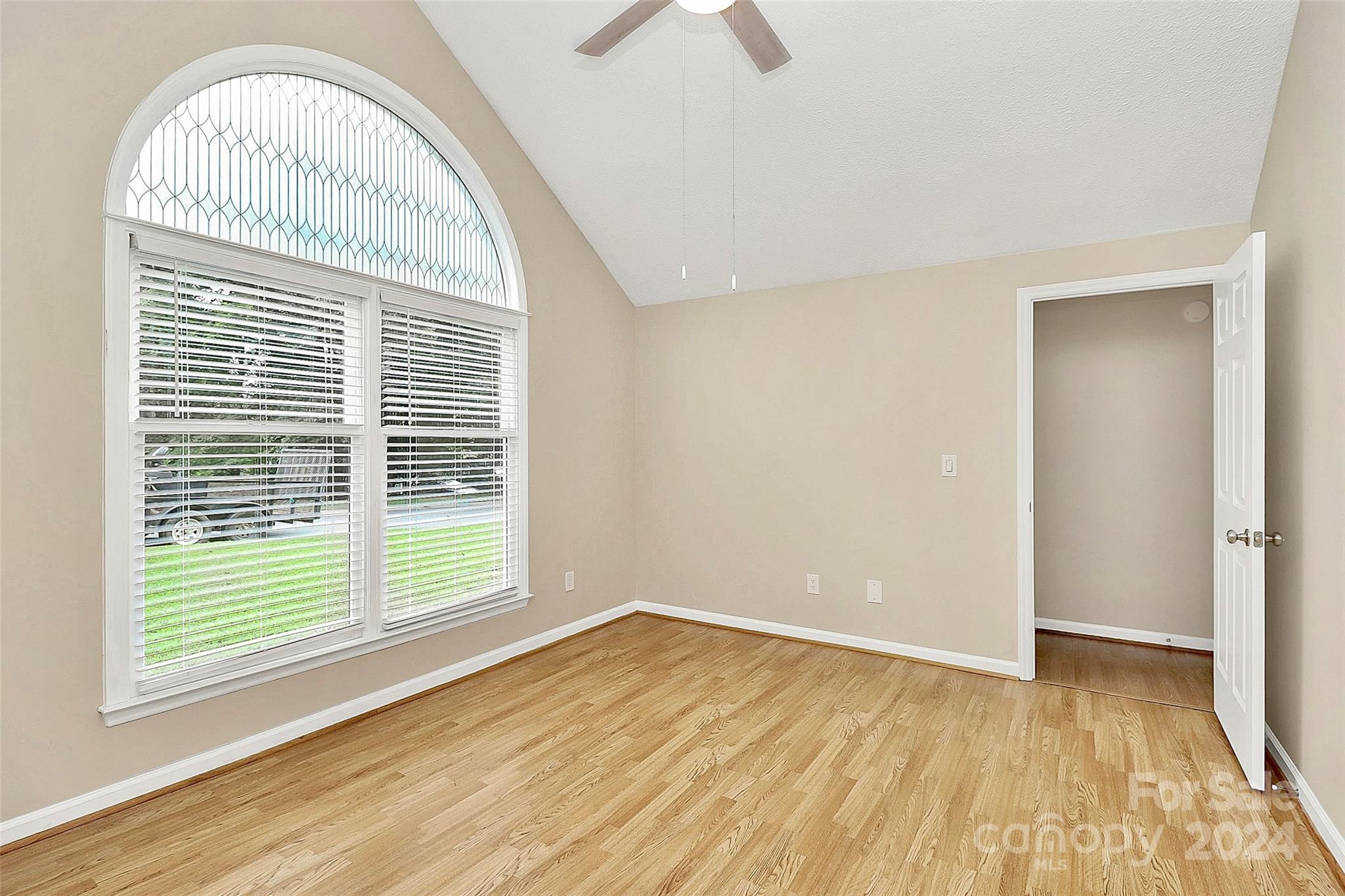 Tega Cay - Residential