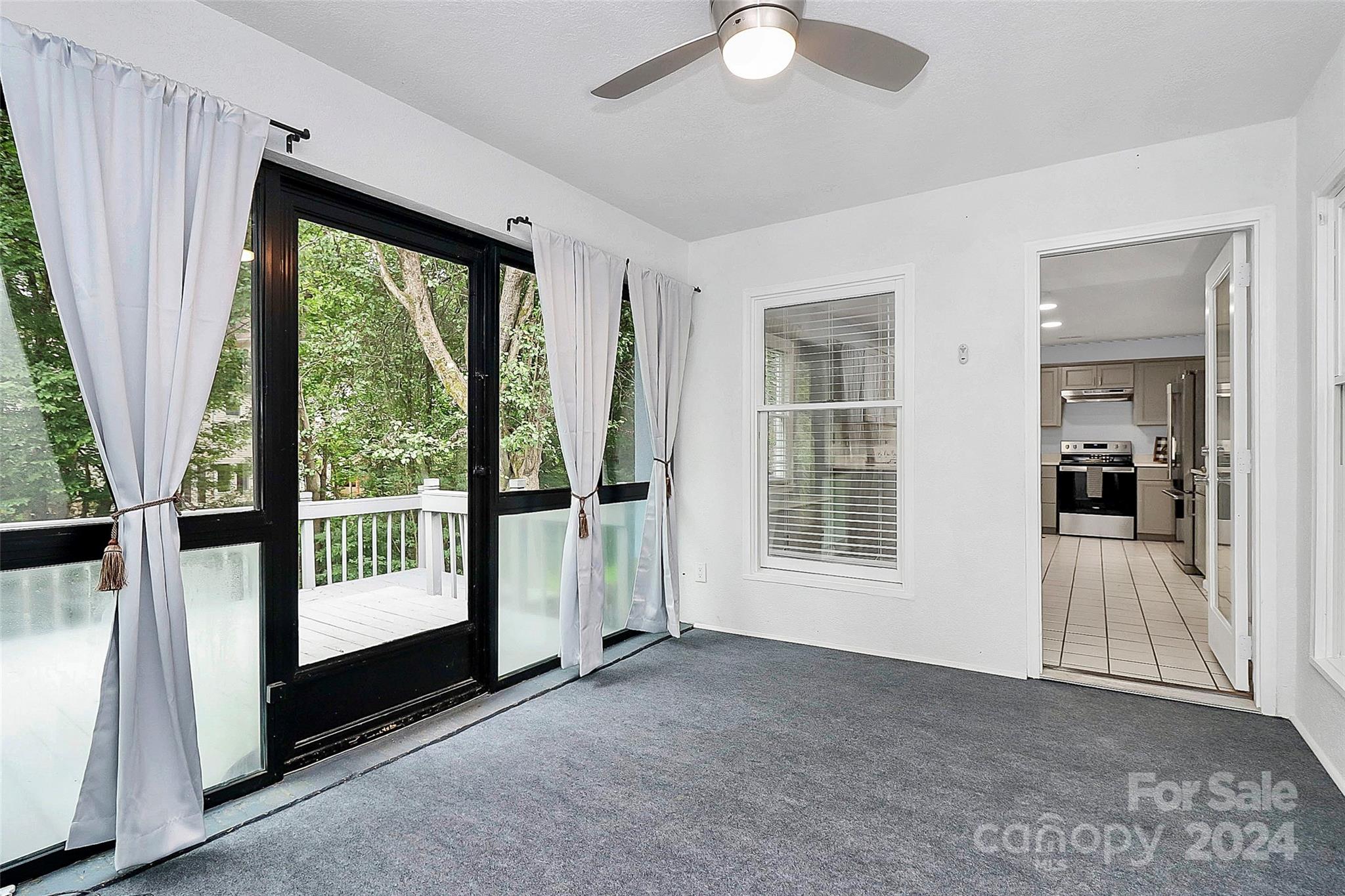 Tega Cay - Residential