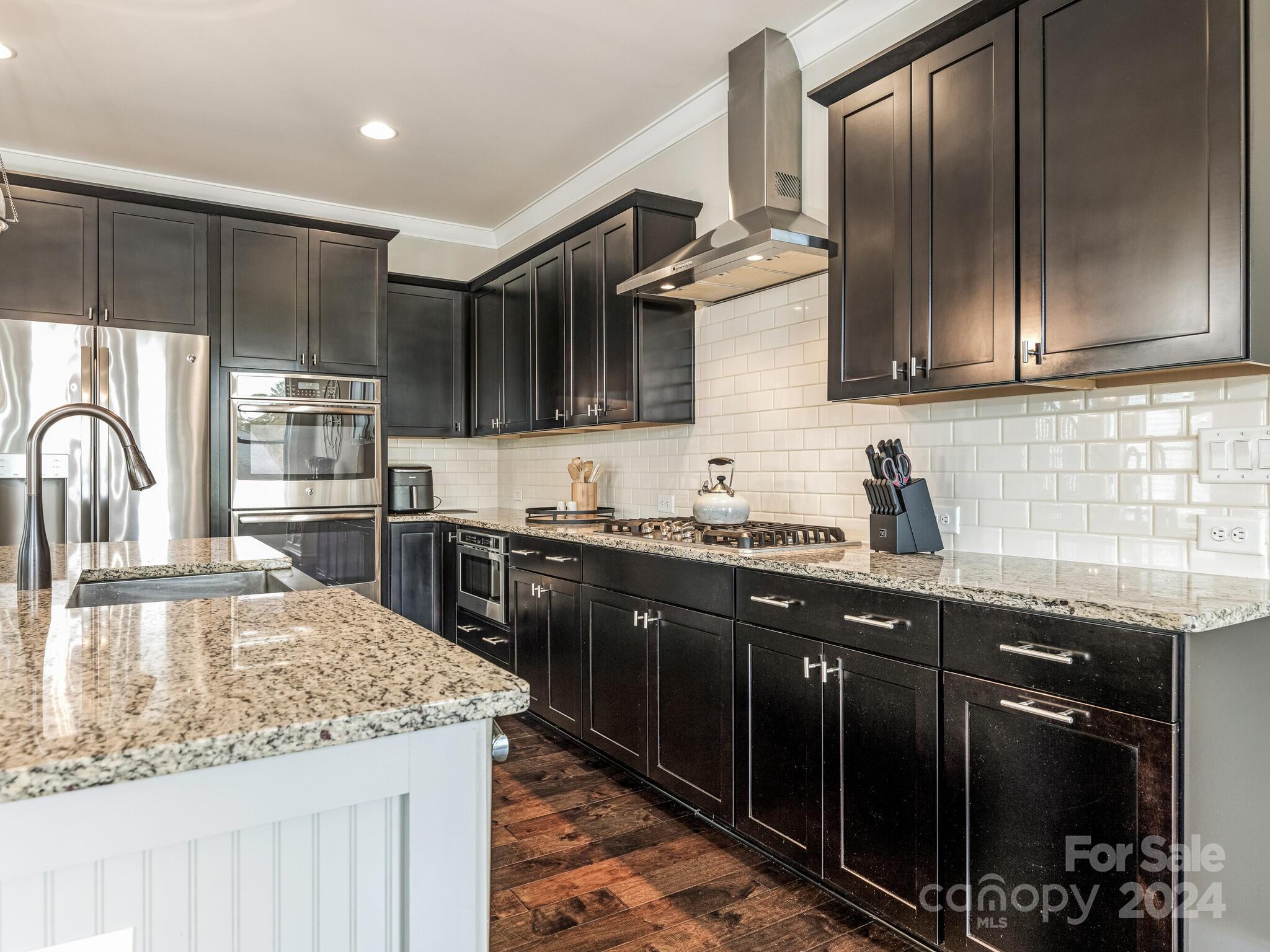 Paddlers Cove - Residential