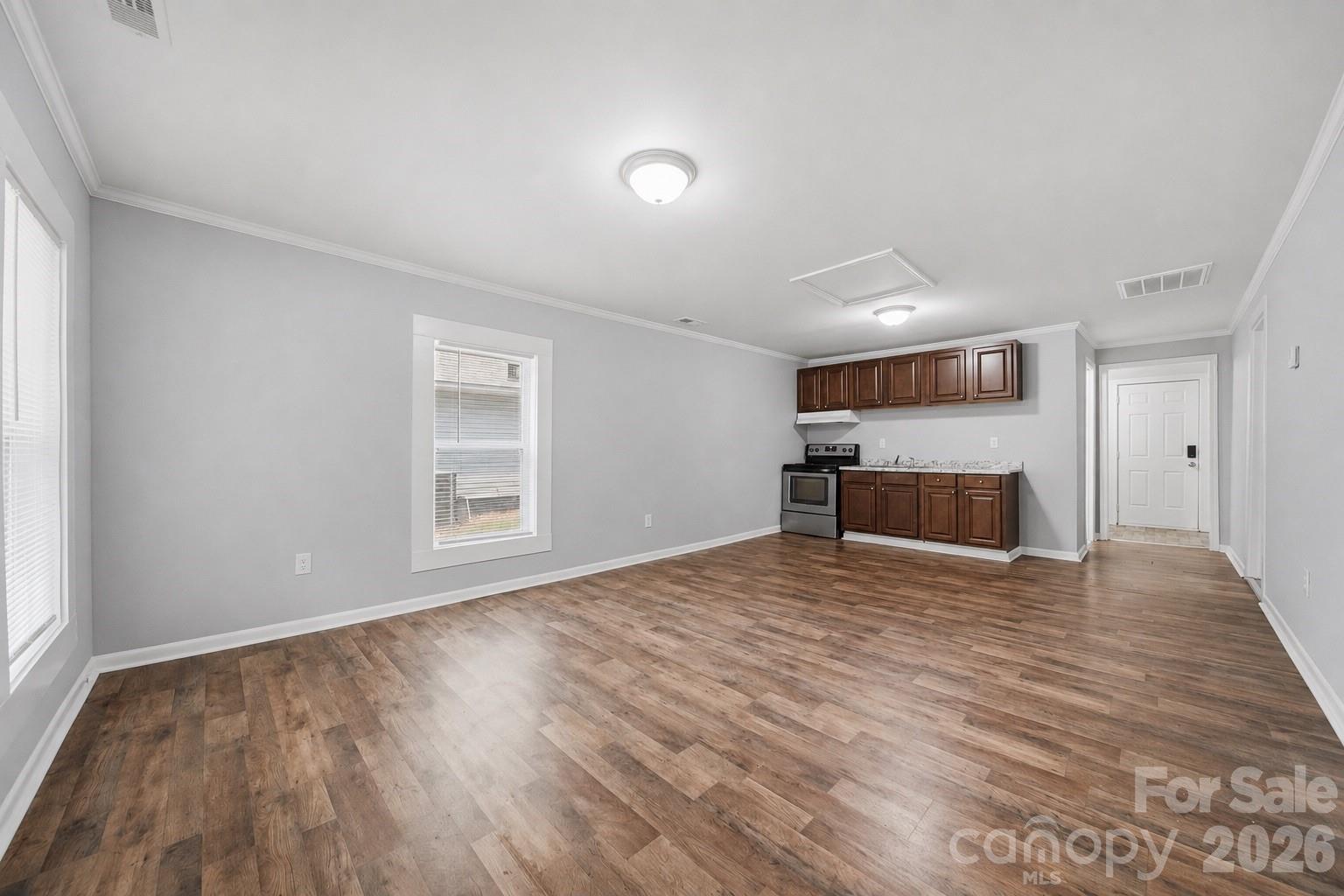 411 Orange Street