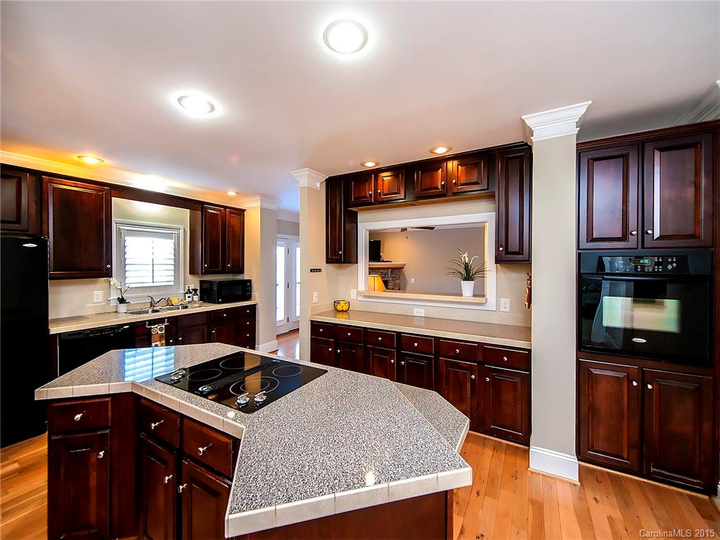 Liberty Hill Pointe - Residential