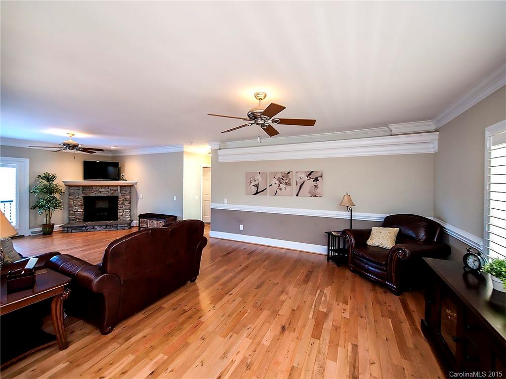 Liberty Hill Pointe - Residential