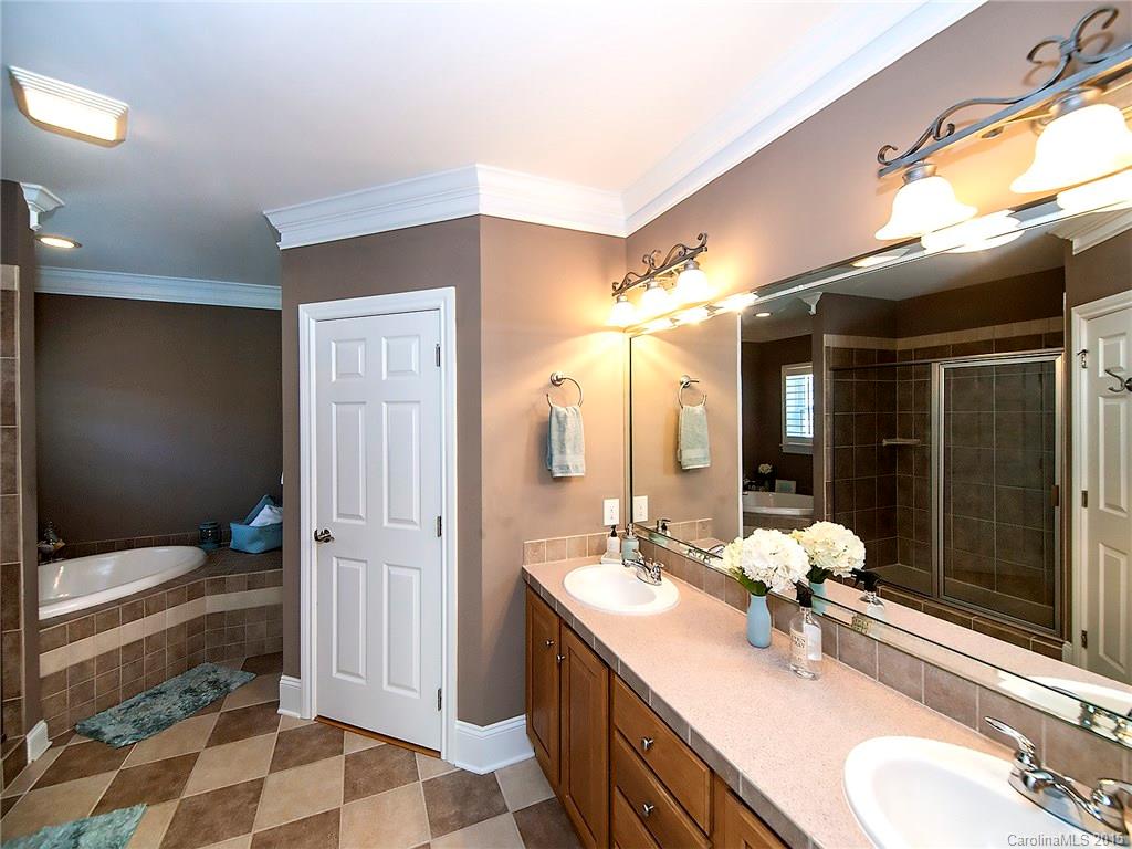 Liberty Hill Pointe - Residential