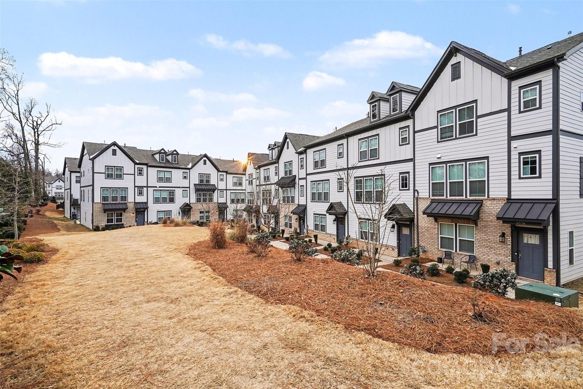 Hudson Oaks Townhomes - Residential