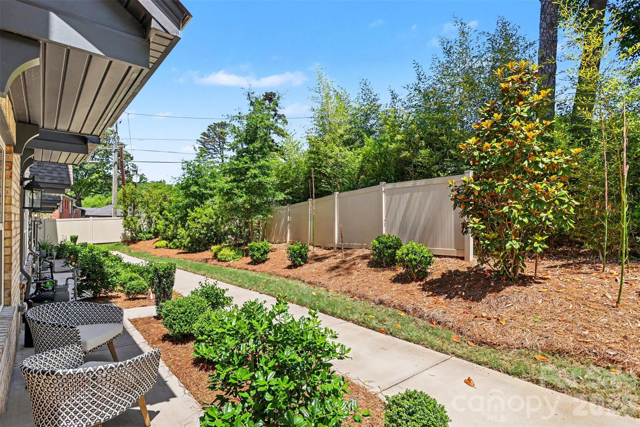 Hudson Oaks Townhomes - Residential