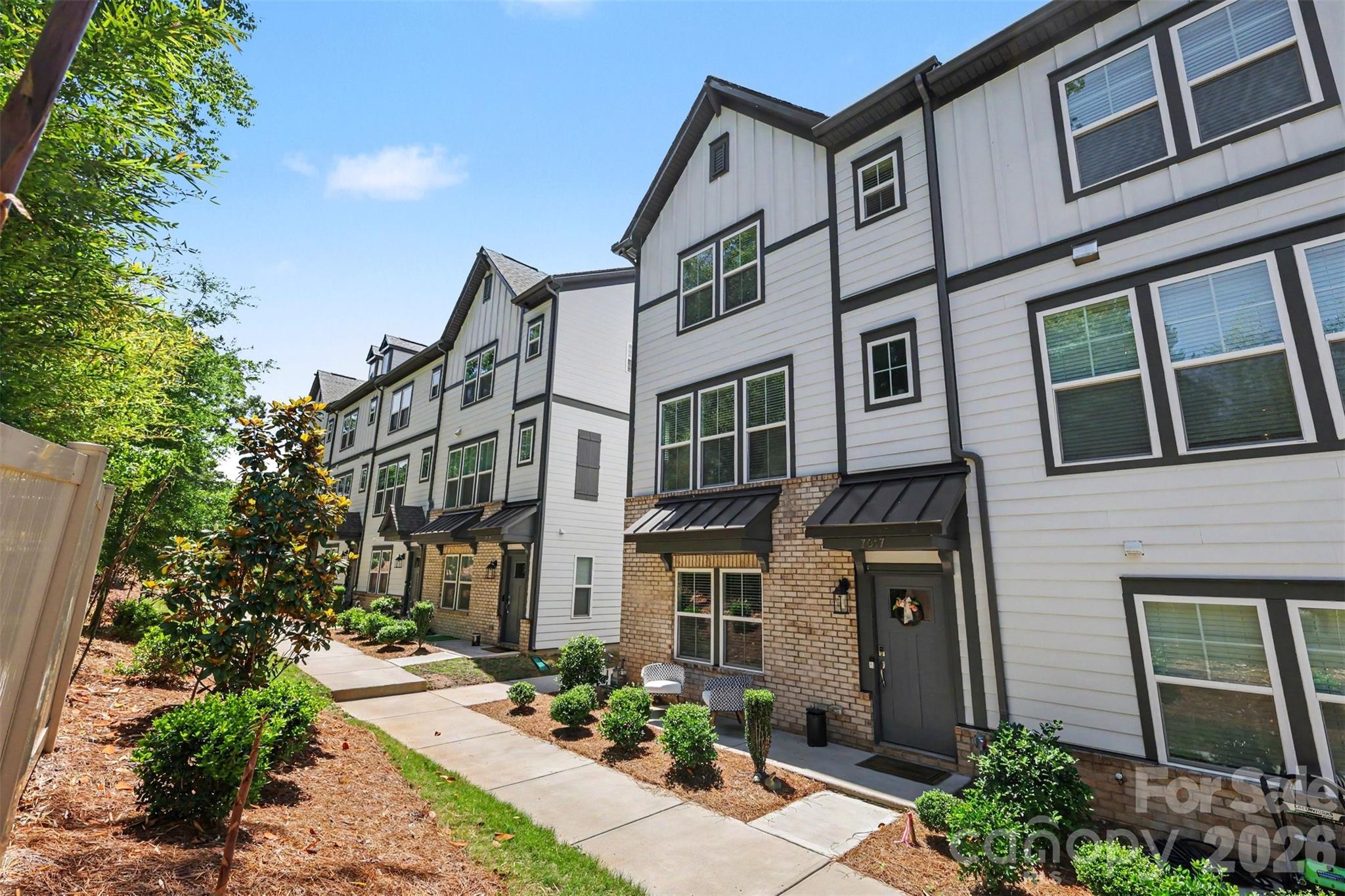 Hudson Oaks Townhomes - Residential