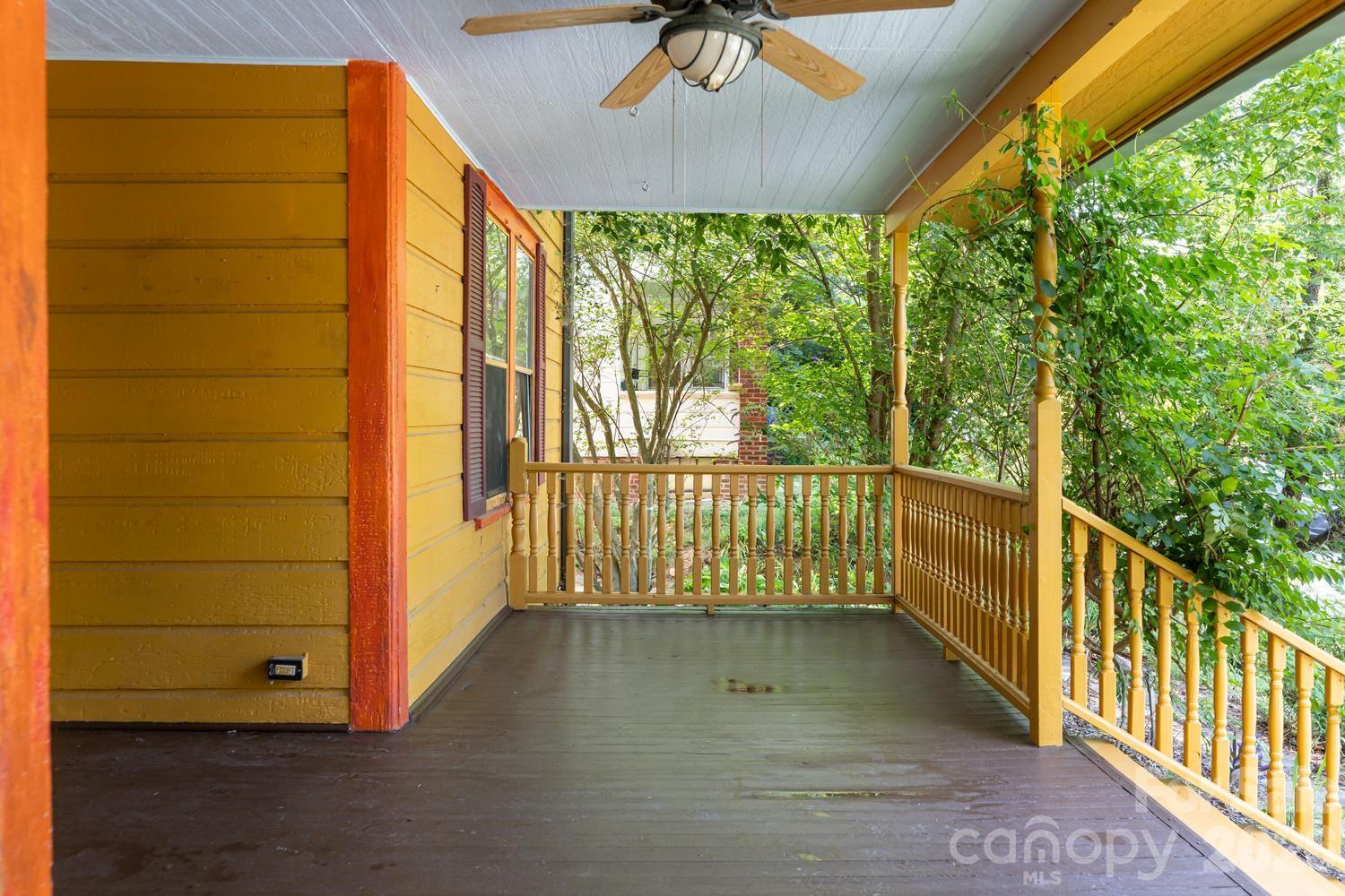 3 Woodlawn Avenue
