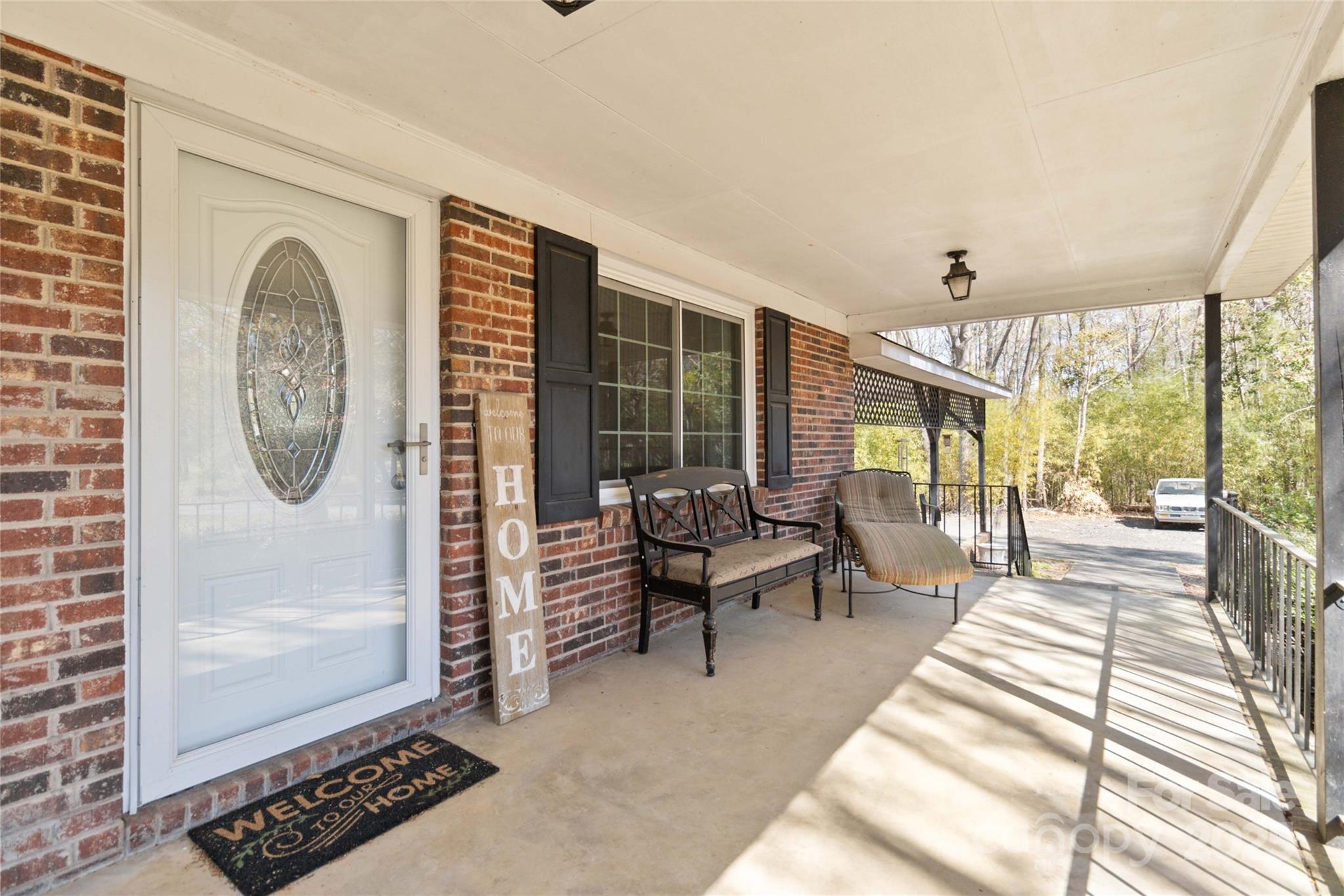 1923 Tracy Court