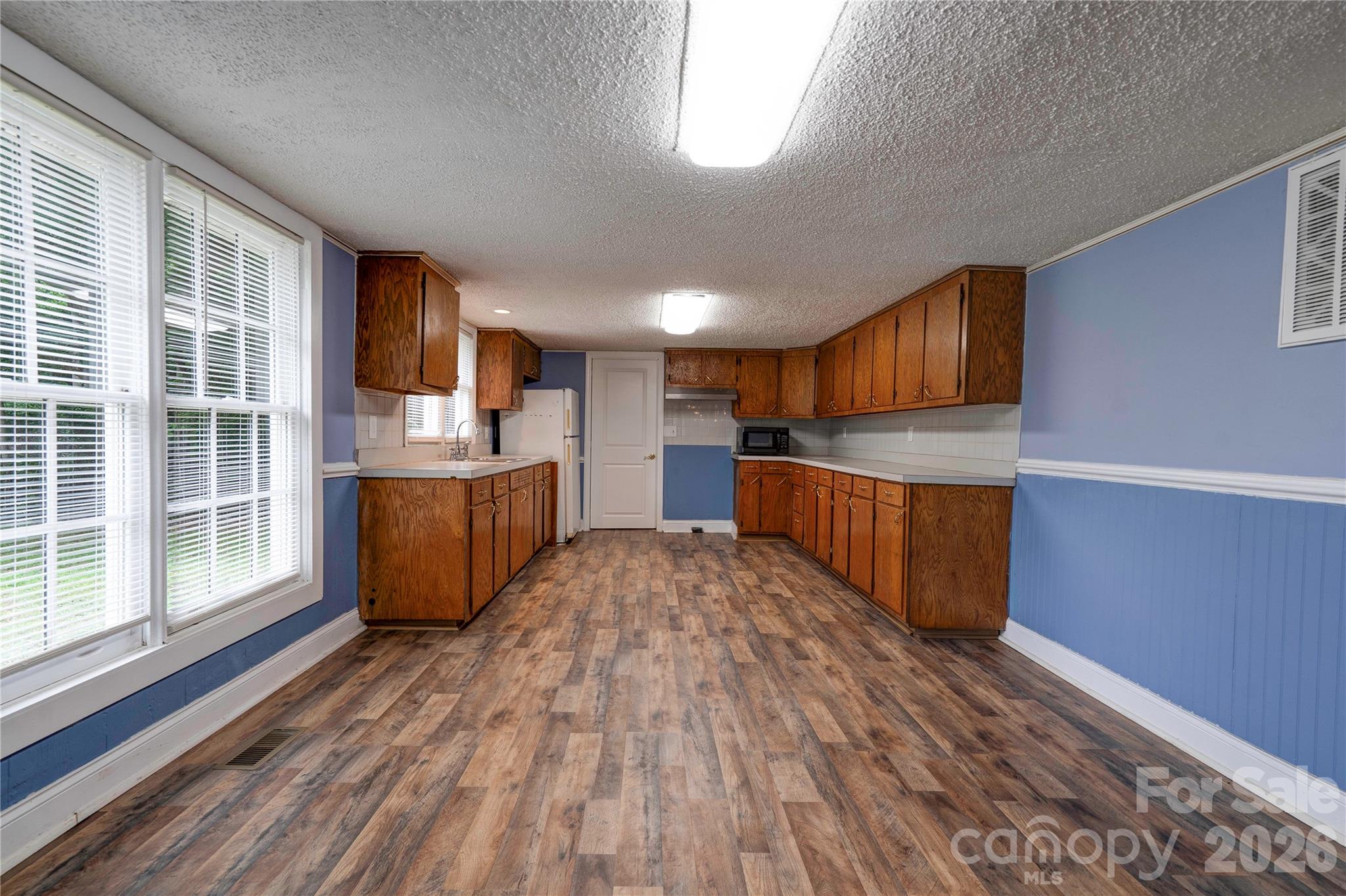 1726 Metcalf Road