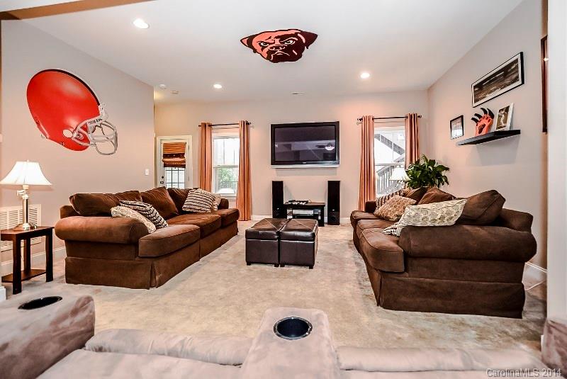 Lake Shore - Residential