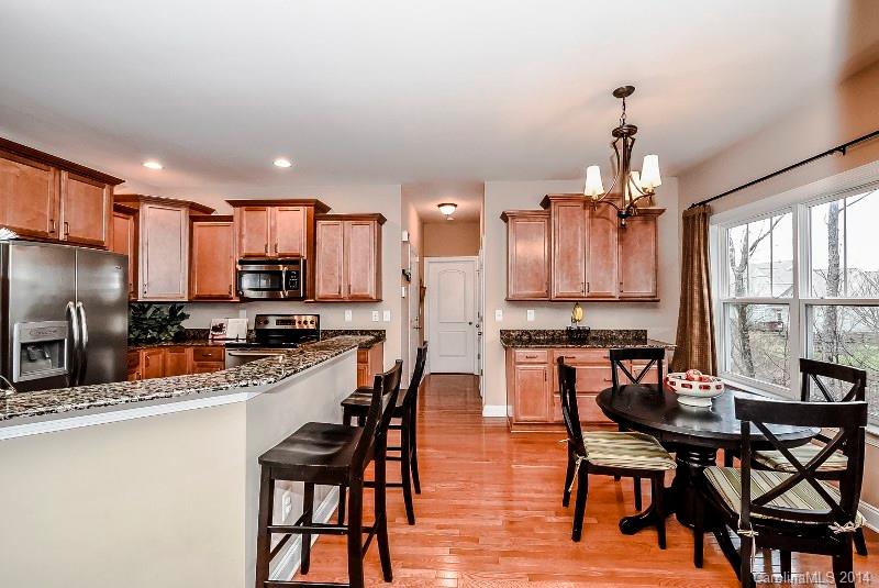 Lake Shore - Residential