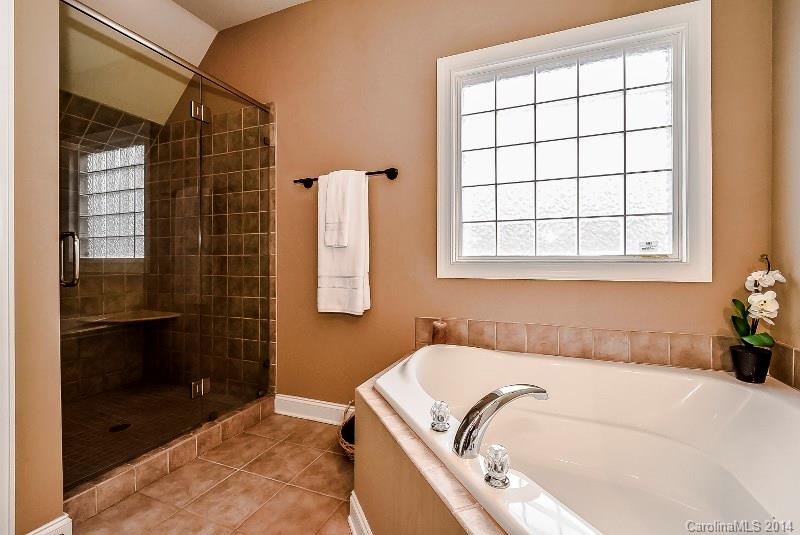 Lake Shore - Residential