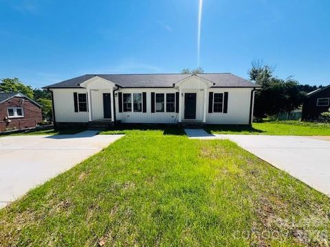 Photo of 519 N 1st Avenue, Maiden, NC 28650 (MLS # 4378592)