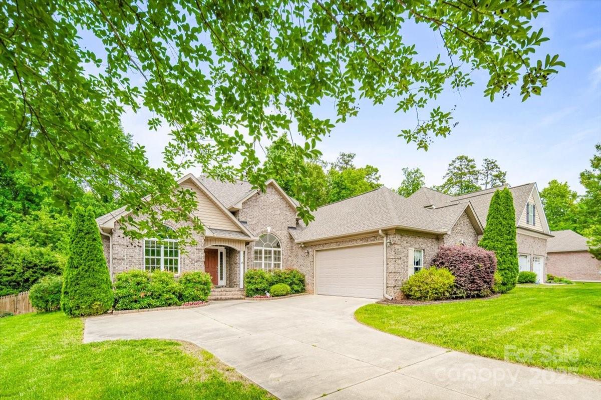 305 River Birch Circle