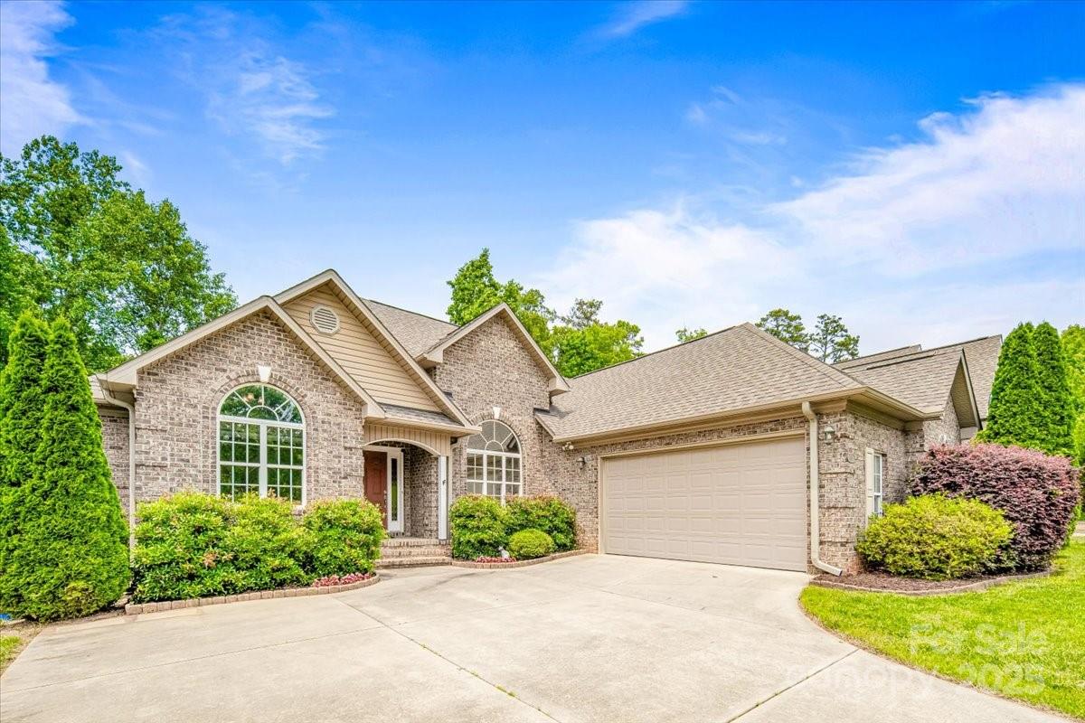 305 River Birch Circle