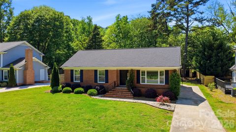 Photo of 7735 Surreywood Place, Charlotte, NC 28270 (MLS # 4368711)
