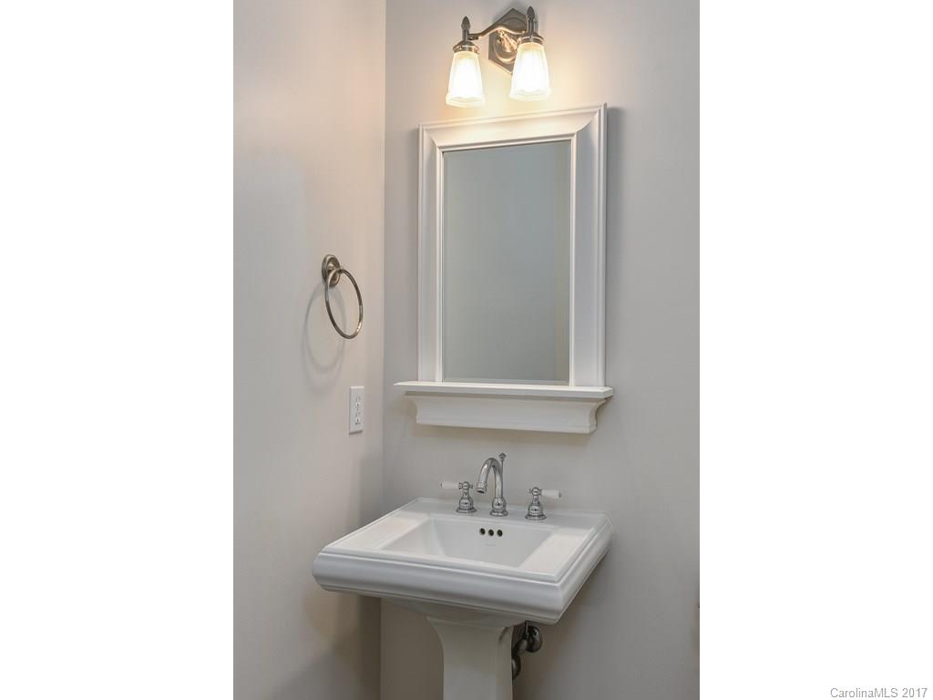 Laurel Woods - Residential