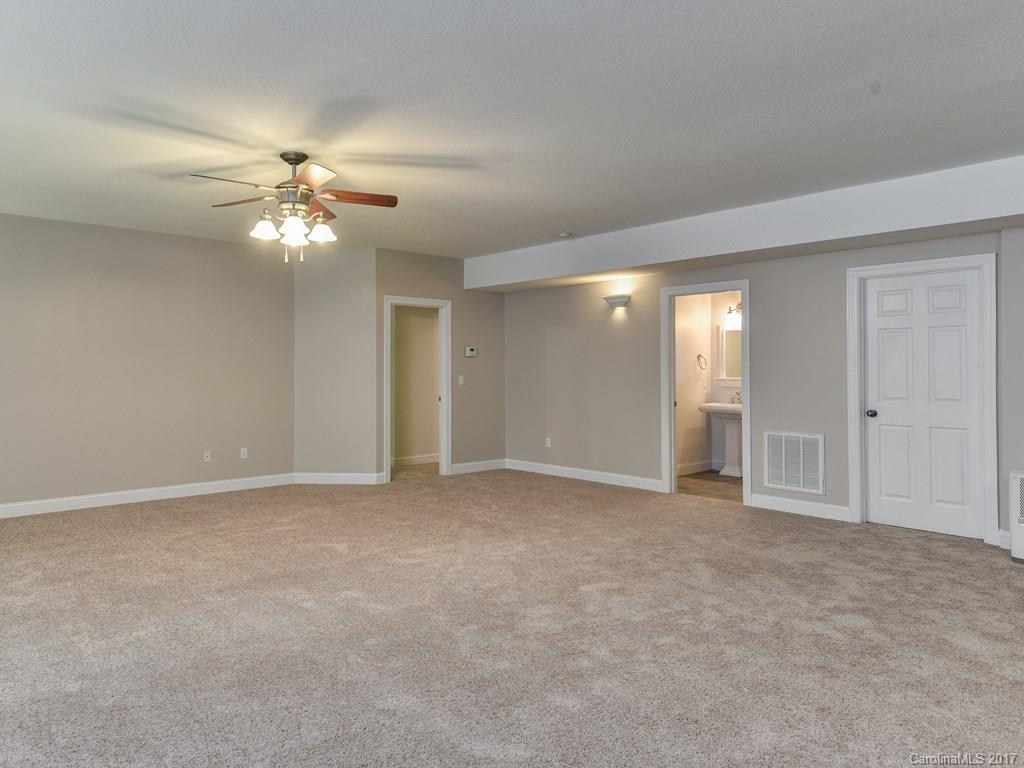 Laurel Woods - Residential