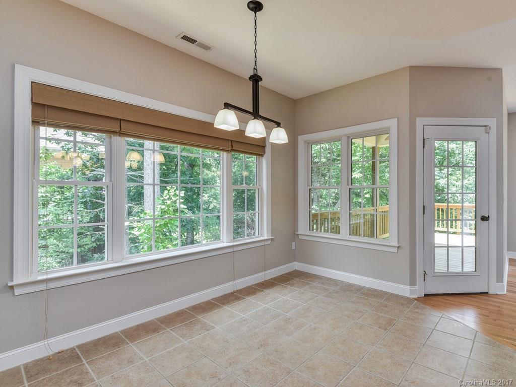 Laurel Woods - Residential