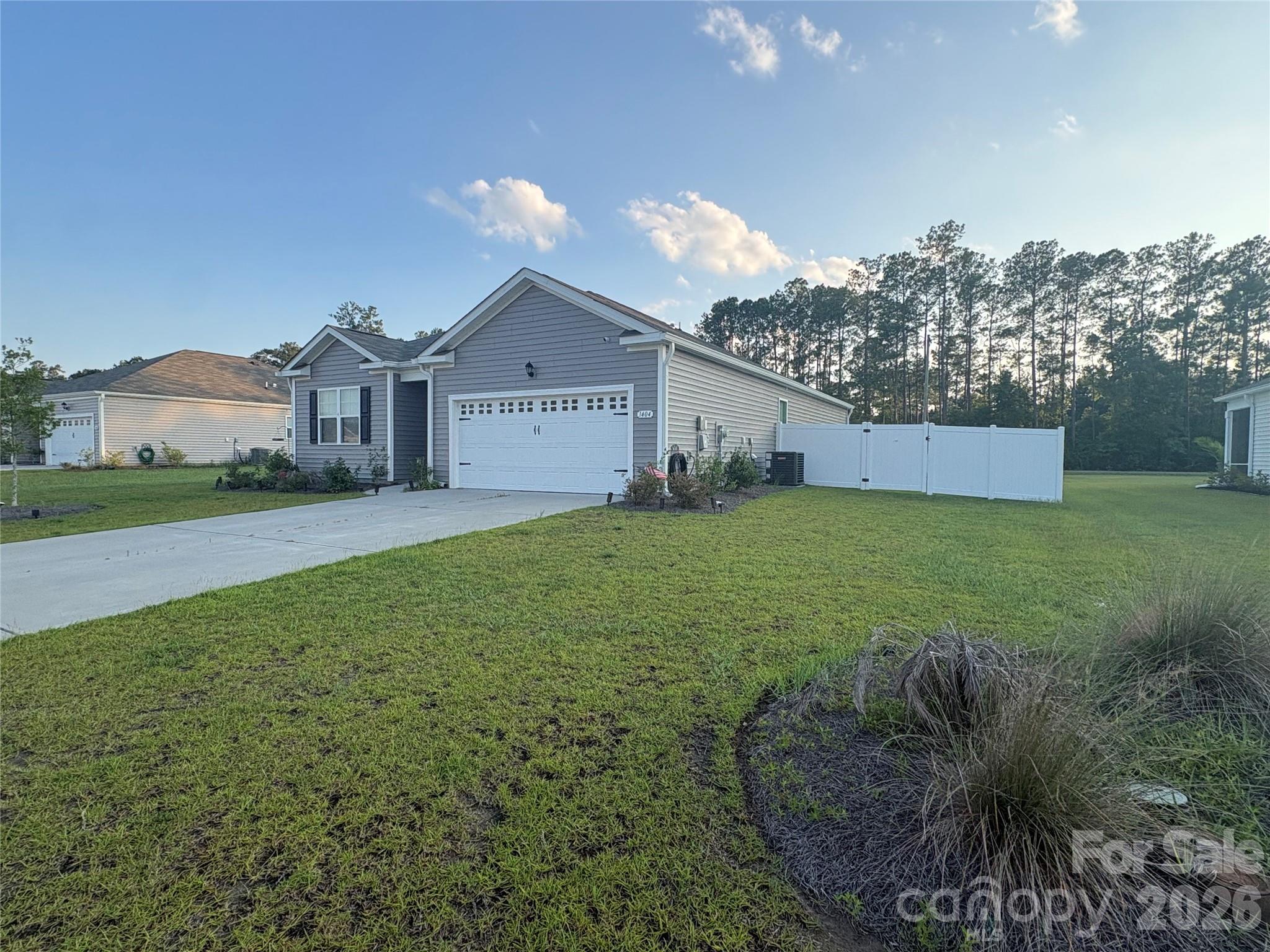 1404 Greenock Lane