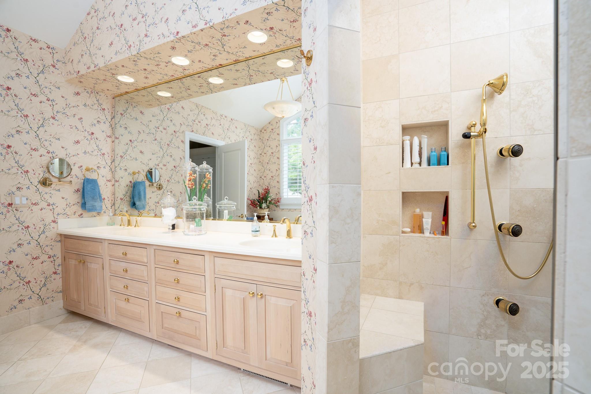 Uwharrie Point - Residential