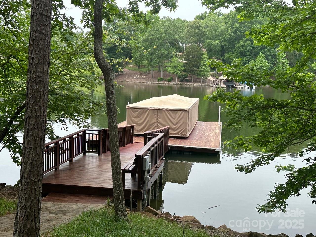 Uwharrie Point - Residential