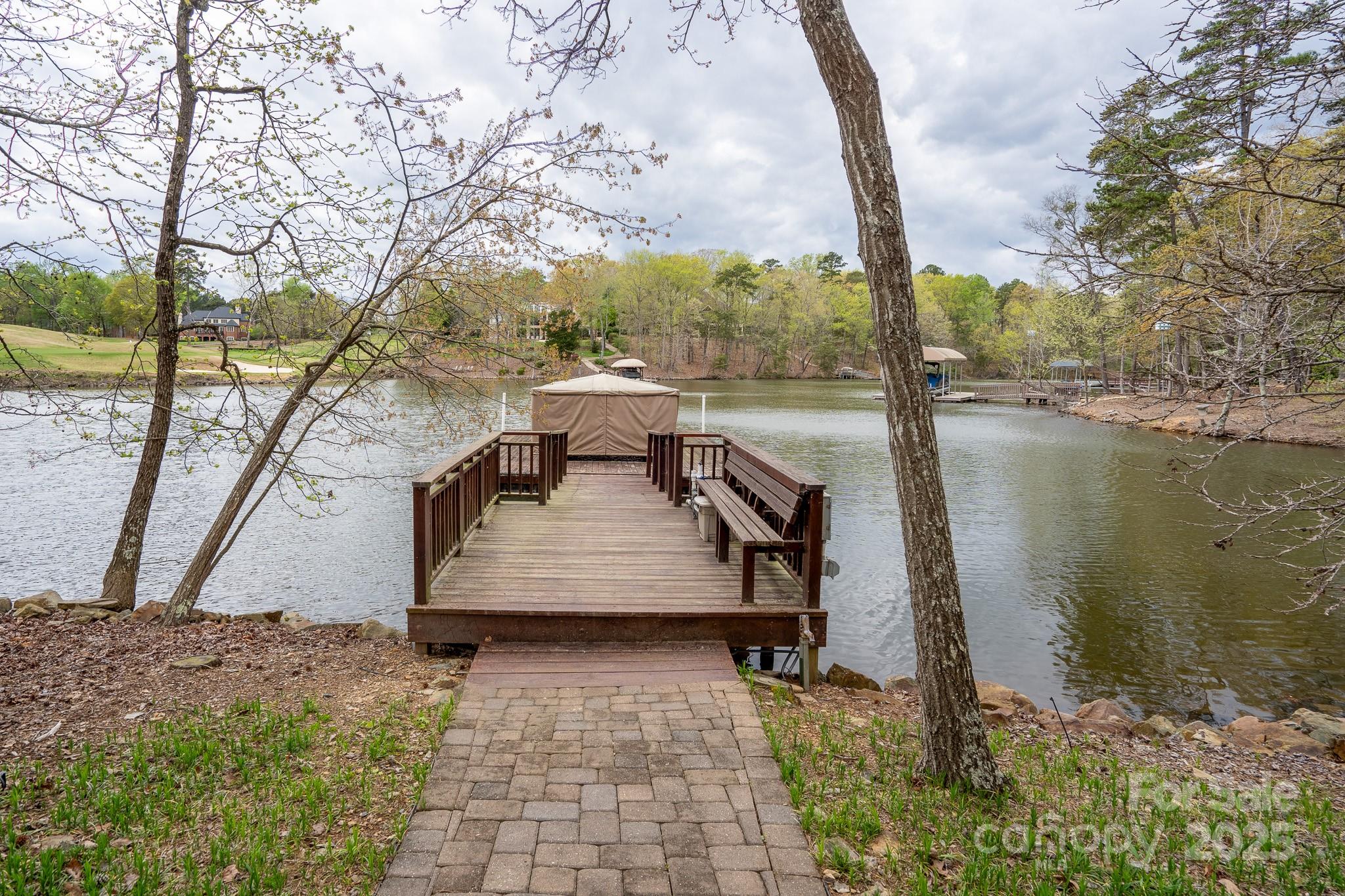 Uwharrie Point - Residential