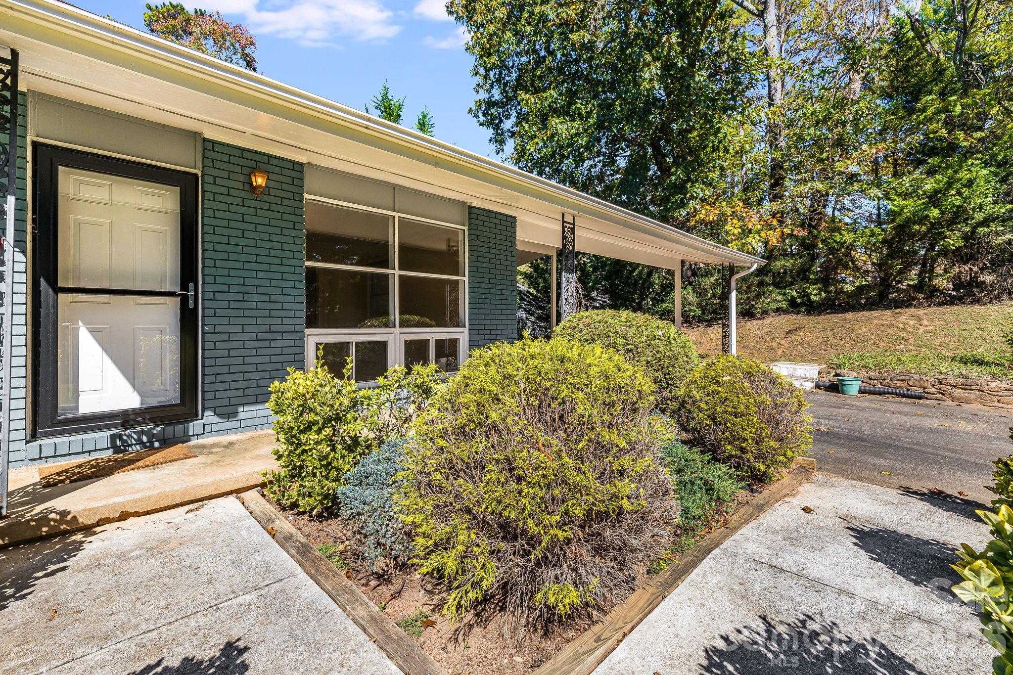 Elkmont Heights - Residential Income