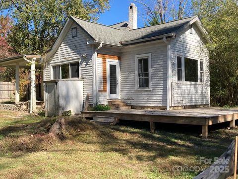 A home in Hendersonville