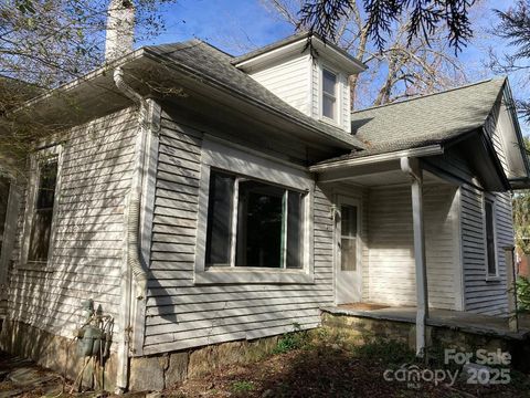 A home in Hendersonville