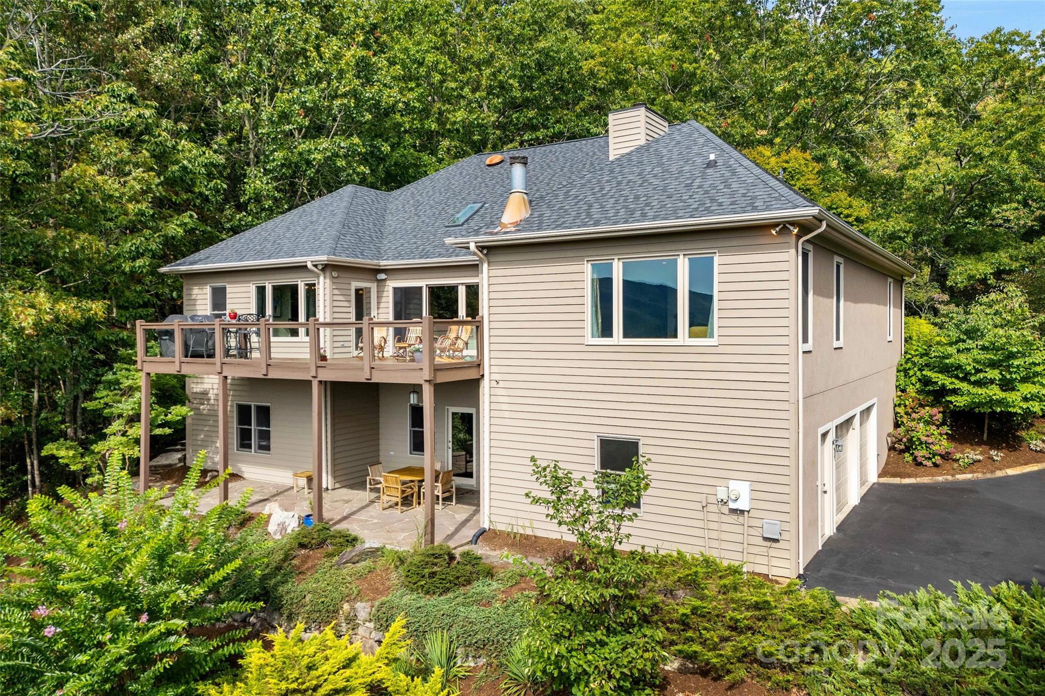 206 Crestview Drive