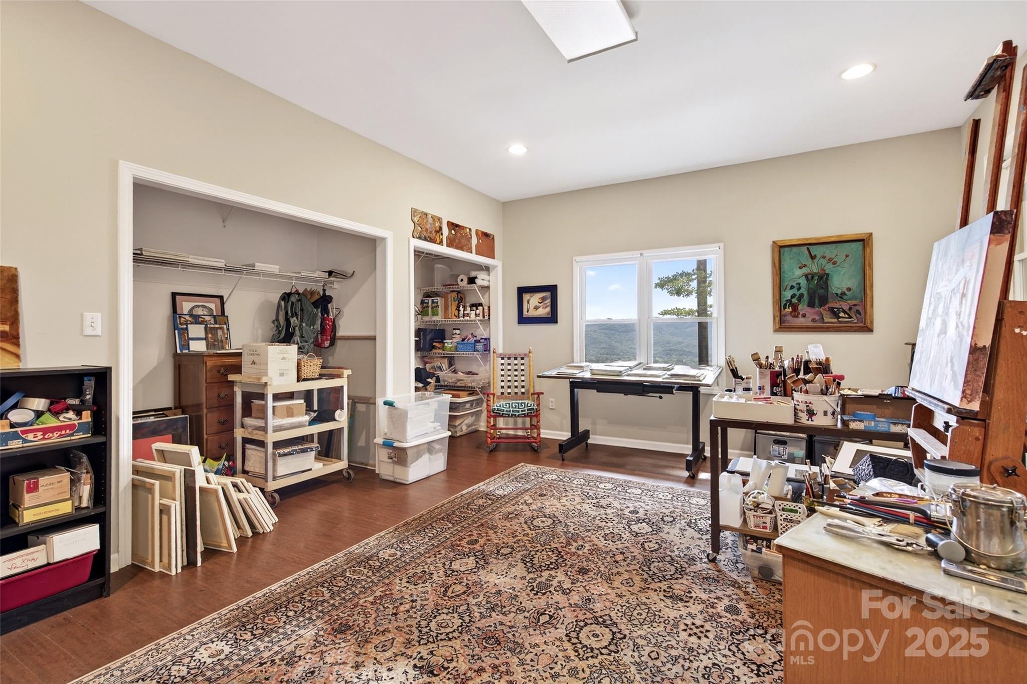 Black Mountain Estates - Residential