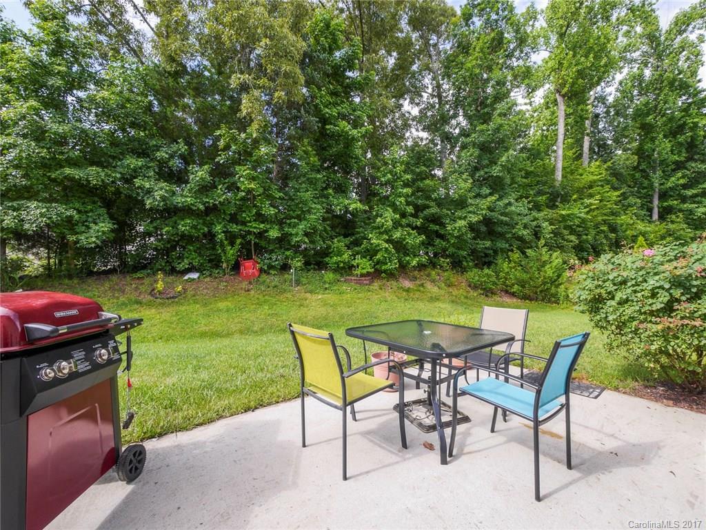 Old Stone Crossing - Residential