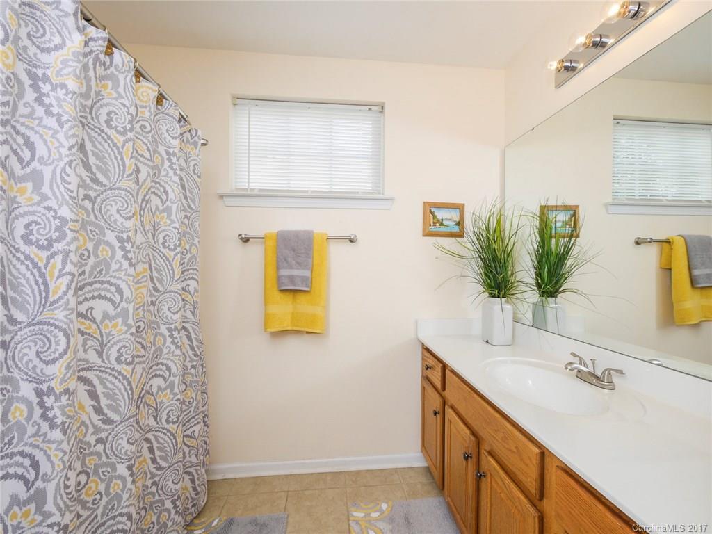 Old Stone Crossing - Residential