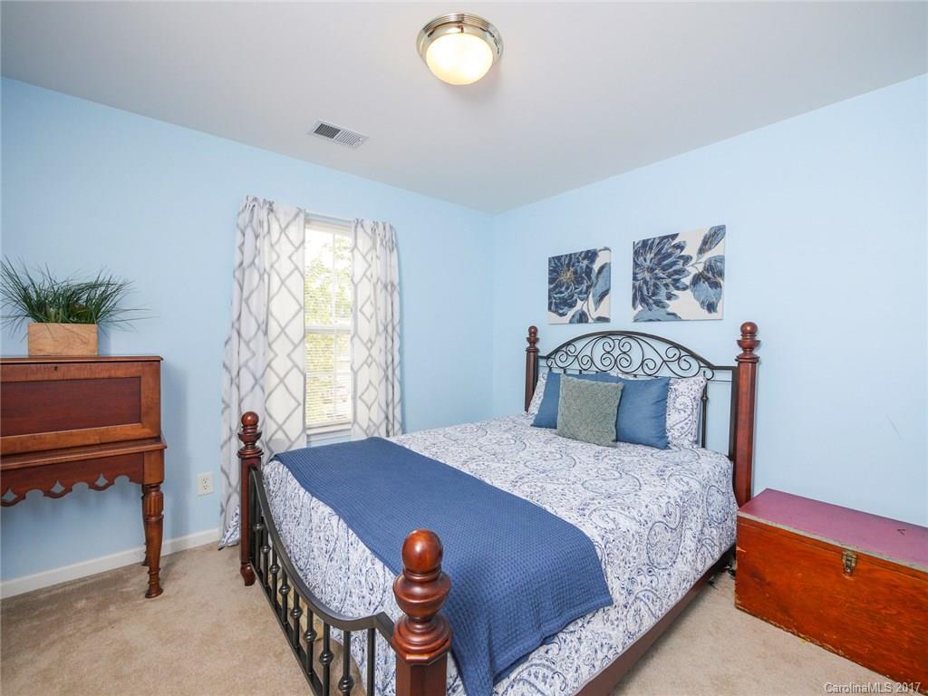 Old Stone Crossing - Residential