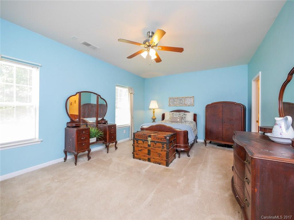 Old Stone Crossing - Residential